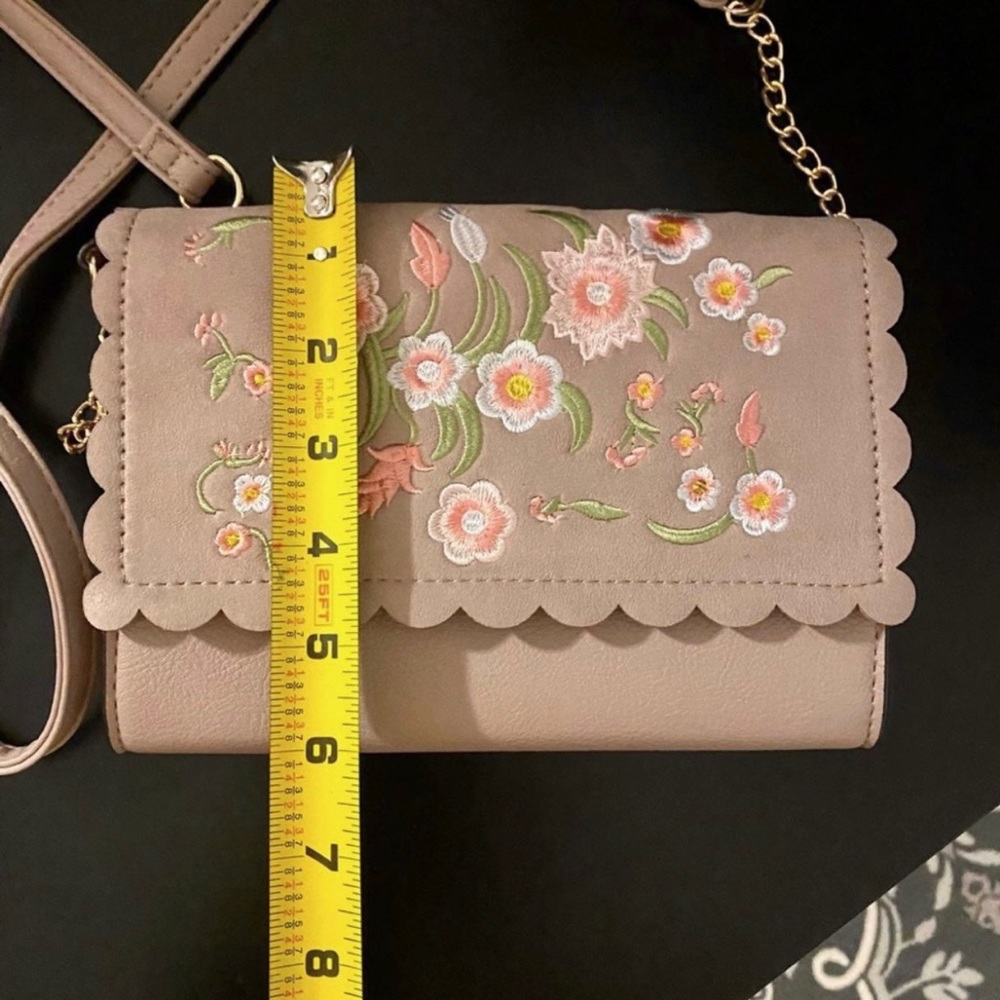 Call it Spring Purse - Picture 6 of 6